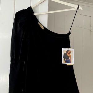 New  Nation Zahira One Shoulder Tee